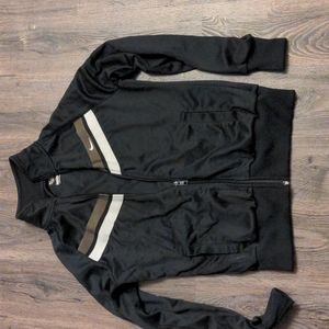Woman's Large Nike Zip-uo